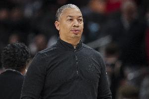 船记：卢因个人原因缺席训练 加兰完成全部训练将继续进行5对5 比赛现场图