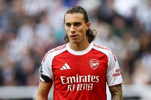 卡拉菲奥里：希望未来能够回归罗马，感觉在那里还有未竟之事 比赛现场图